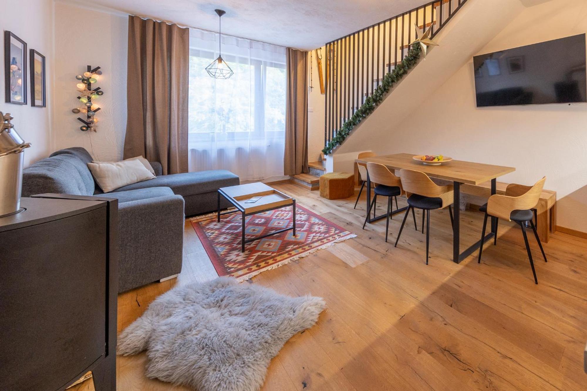 טאלה Apartman Juh מראה חיצוני תמונה